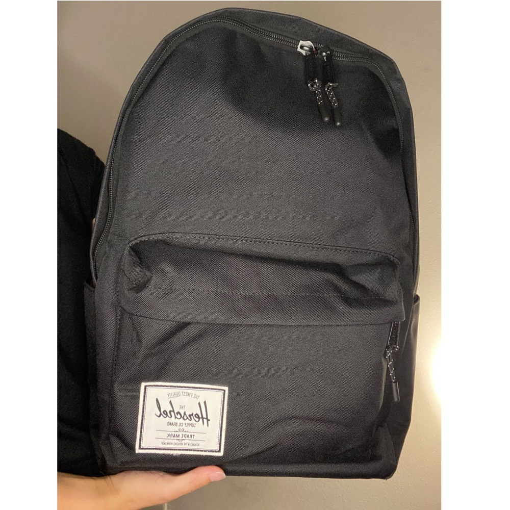 Herschel Classic XL (30.0 L) Black Backpack
